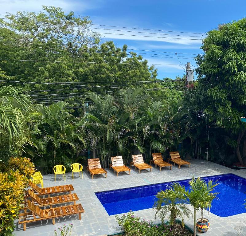 Bazén v ubytování Hotel Diversion Tropical nebo v jeho okolí