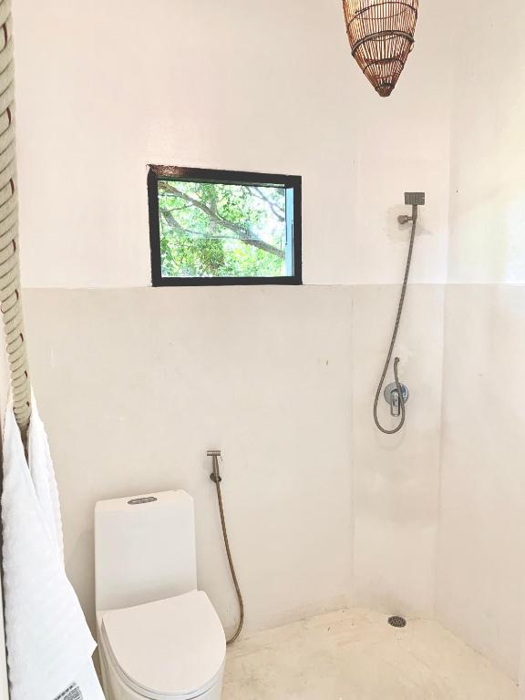 Coconut Beach Bungalows - 11