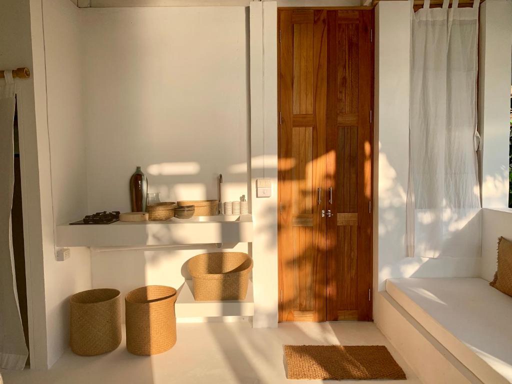 Coconut Beach Bungalows - 9