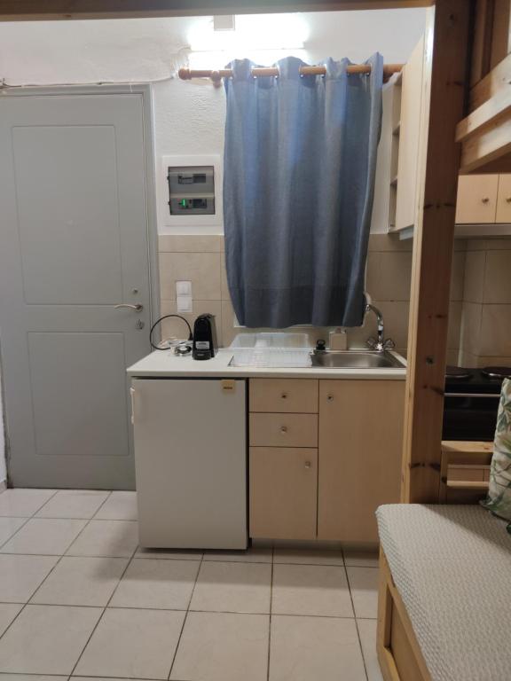 Hermanos City Apartment's - 13