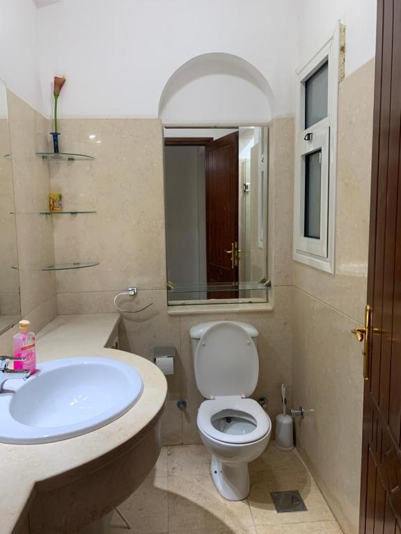 Koupelna v ubytování One-Bedroom apartment ground floor for Rent in El Gouna