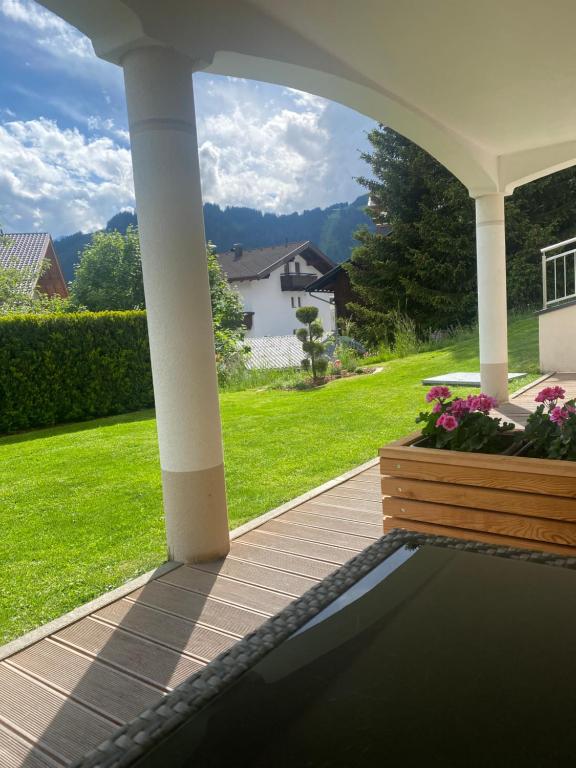 Vonkajšia záhrada v ubytovaní Apart Berghof