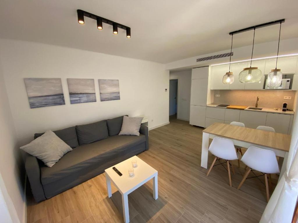 Kuchyňa alebo kuchynka v ubytovaní Apartamento Cala Montgo