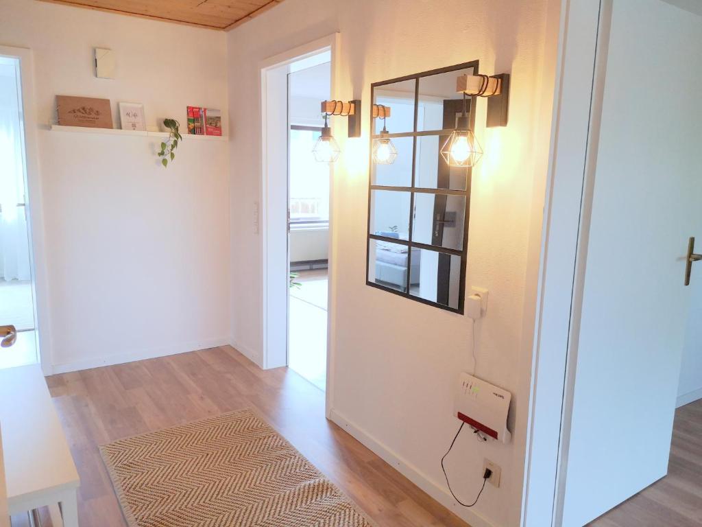 Family-Apartment mit Balkon, Küche, Parkplatz & Waschmaschine - Two-Bedroom Apartment