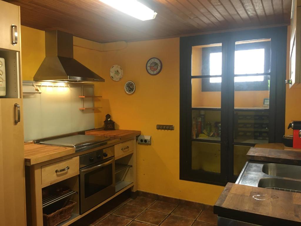 Kuchnia lub aneks kuchenny w obiekcie La Maison du Carlit