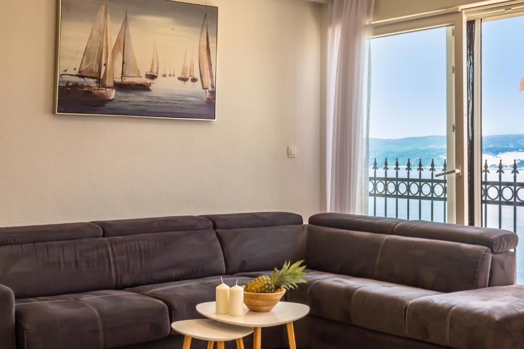 New Deluxe Apartment