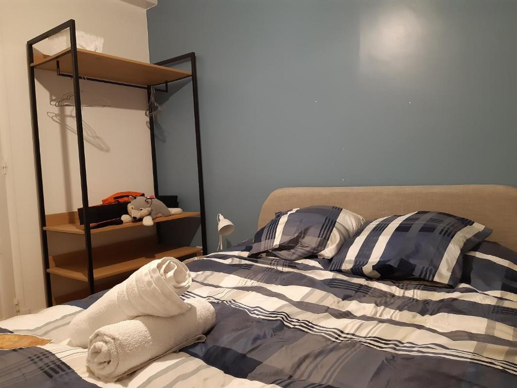 Voodi või voodid majutusasutuse Chalet du Doumet - Appart LUZ centre - parking et garage individuel ferme - draps et serviettes inclus toas