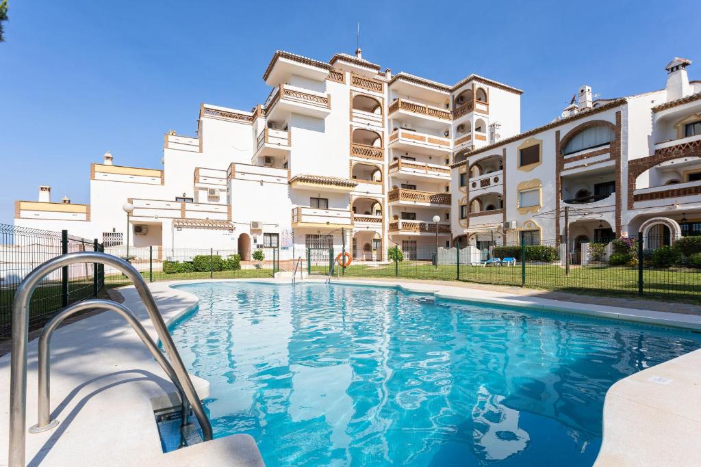 Booking.com: Calahonda Suites Pueblo Apartment by GHR Rentals ...
