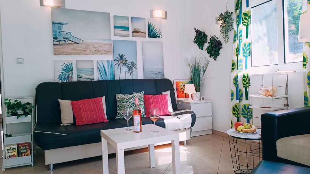 Posezení v ubytování Beach apartment with Beach chairs n.1