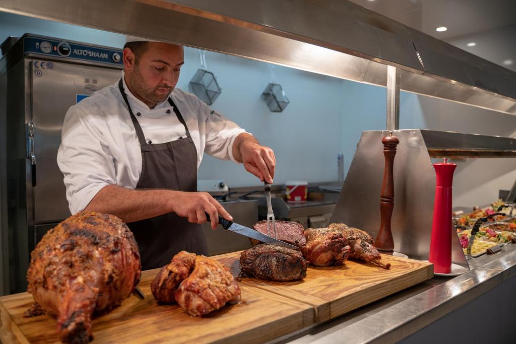 Distinction Luxmore Hotel - Resim 19