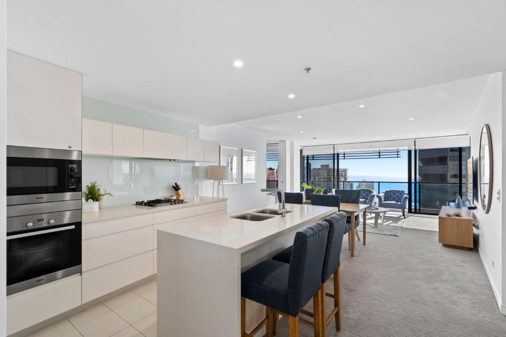 Kuchyň nebo kuchyňský kout v ubytování Oracle Resort Broadbeach - gclr