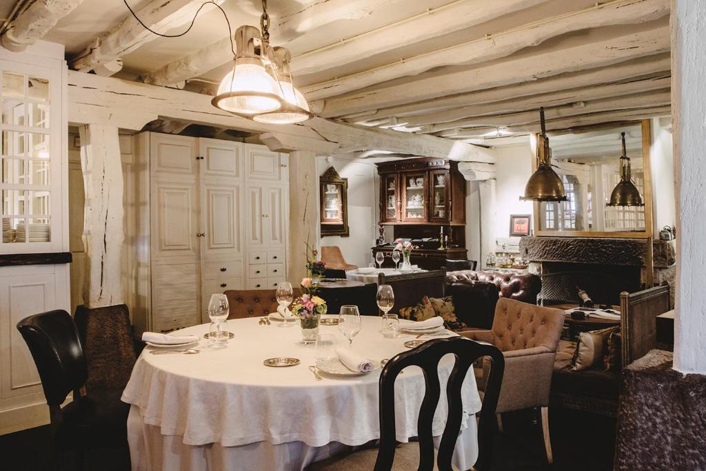 Posezení v ubytování Hotel IRARAGORRI