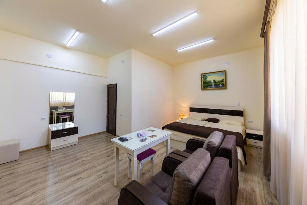 Tatev Hotel and Tours - King Suite
