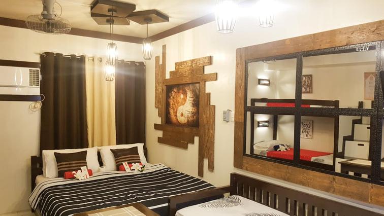 King Bed Suite- Wooden Rustic Style - Hizvo