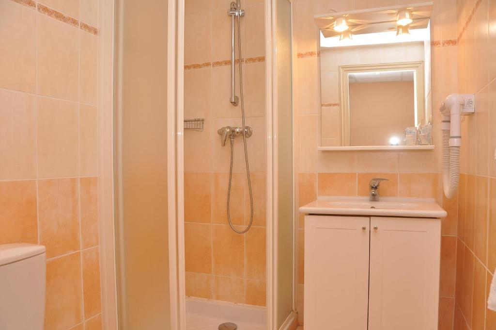 Appart Hotel Lou Castelet - 1 Bedroom + Living Room Apartment 4 People