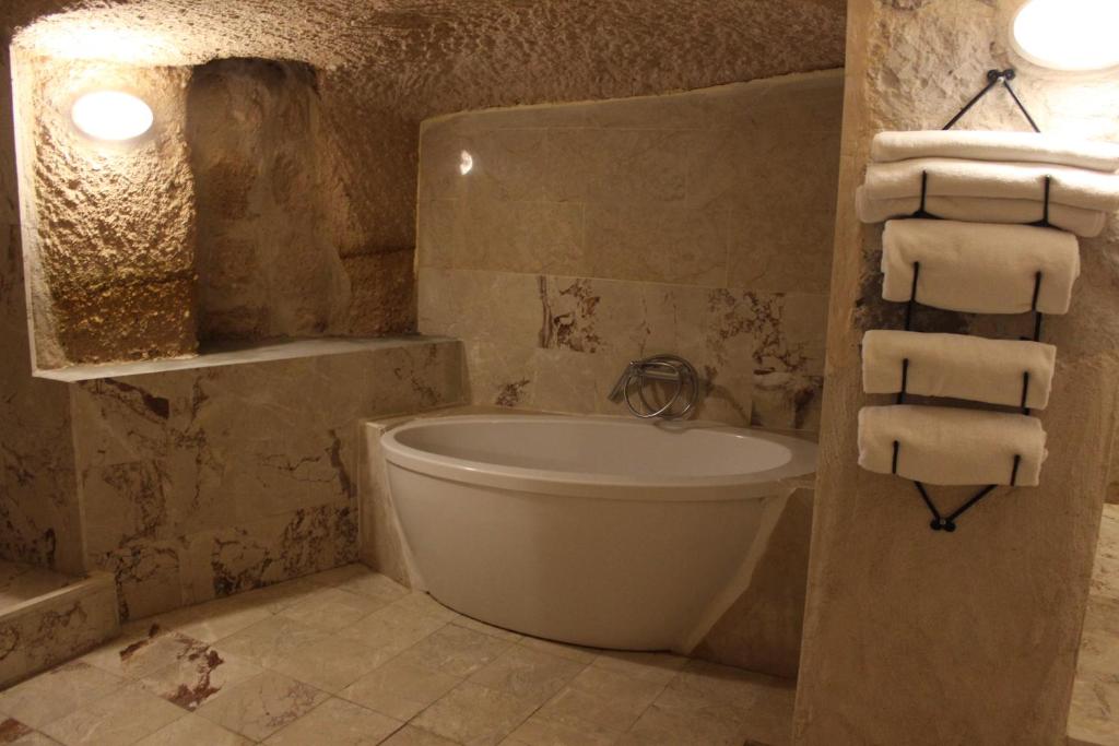 Helike Cave Suites - 6