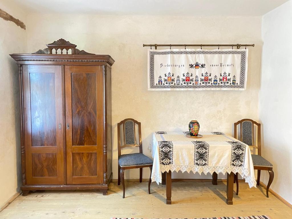 Posezení v ubytování Saschiz 175 GuestHouse