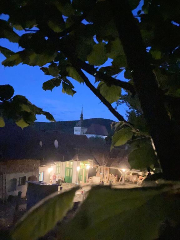 Fotografie z fotogalerie ubytování Saschiz 175 GuestHouse v destinaci Saschiz