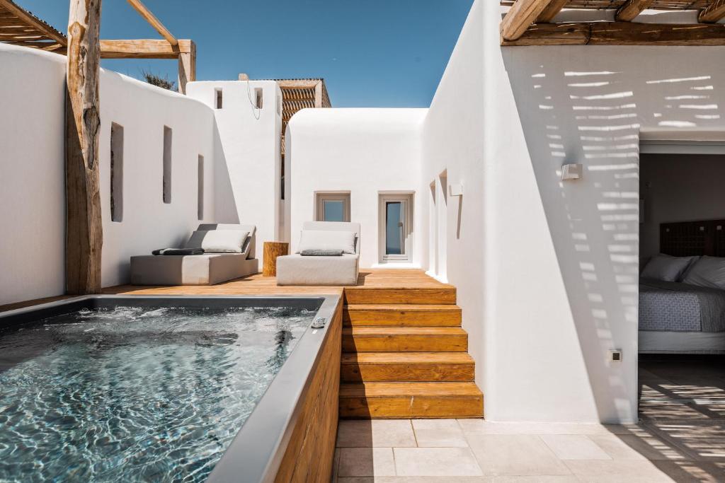 Bazén v ubytování Alissachni Mykonos nebo v jeho okolí