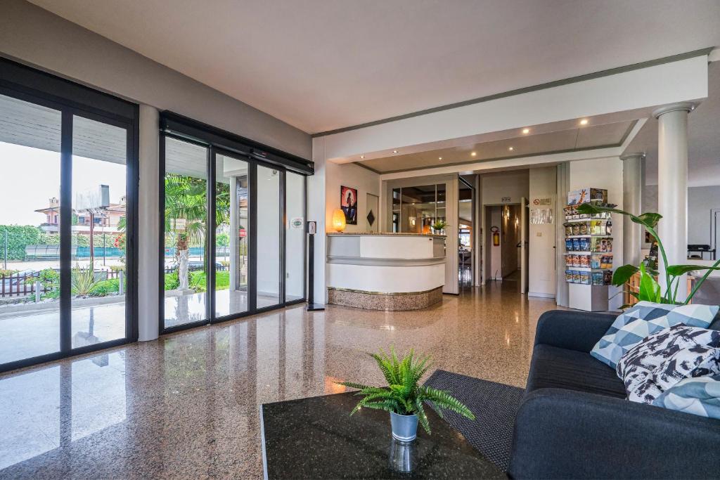 Posezení v ubytování HOTEL VITTORIA