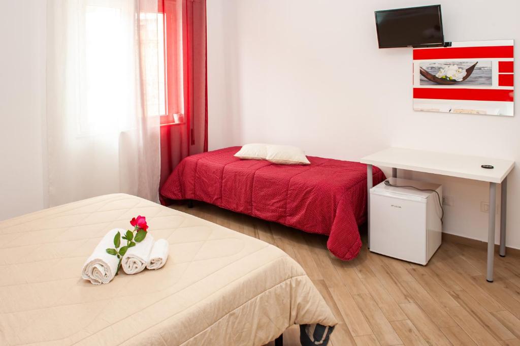 White - Habitación Triple