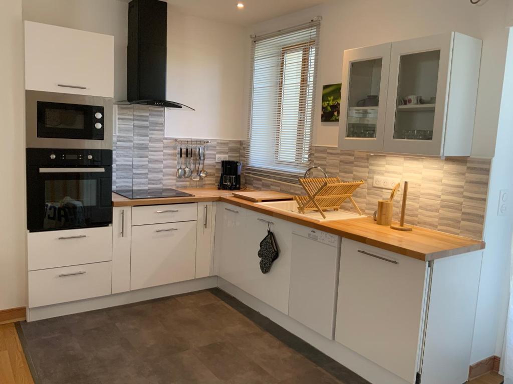 La Pte Maison 3 place Elie Lacoste - Housity