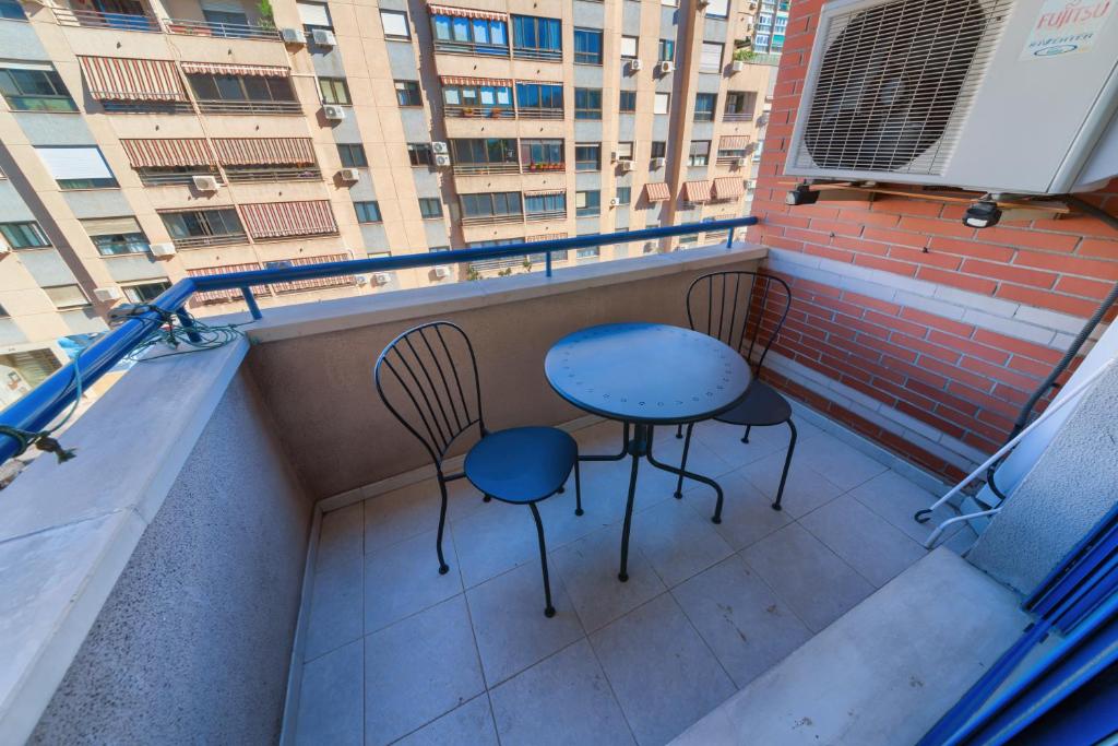 Balkon lub taras w obiekcie Holidays2Malaga Ayala 450 mts from beach & Terrace