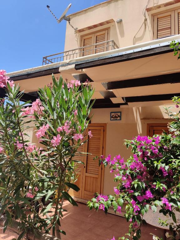 Makari mare - Two-Bedroom House