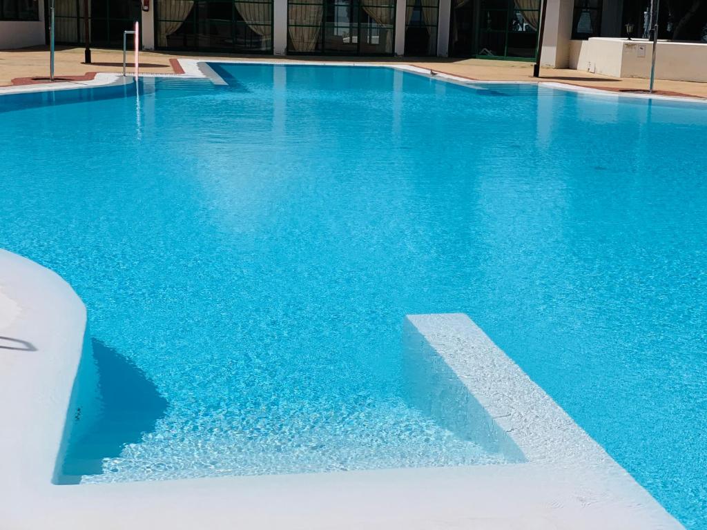 Bazén v ubytování Luxury Sea Apartment Lanzarote PaLù Holiday House nebo v jeho okolí