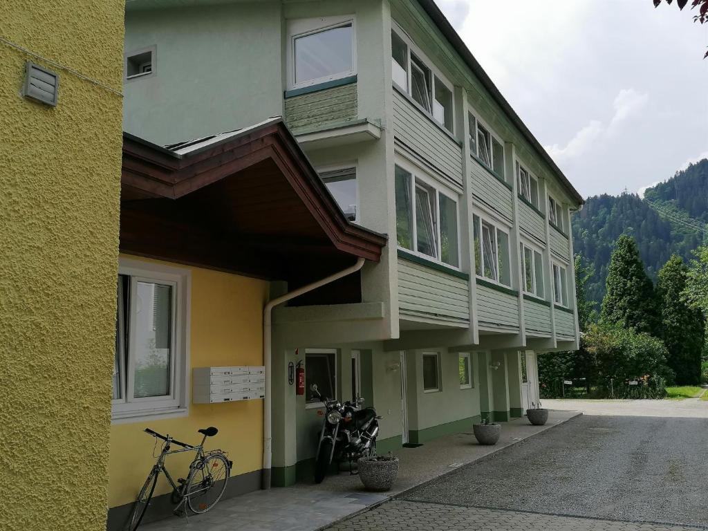 The building in which Az apartmant is located