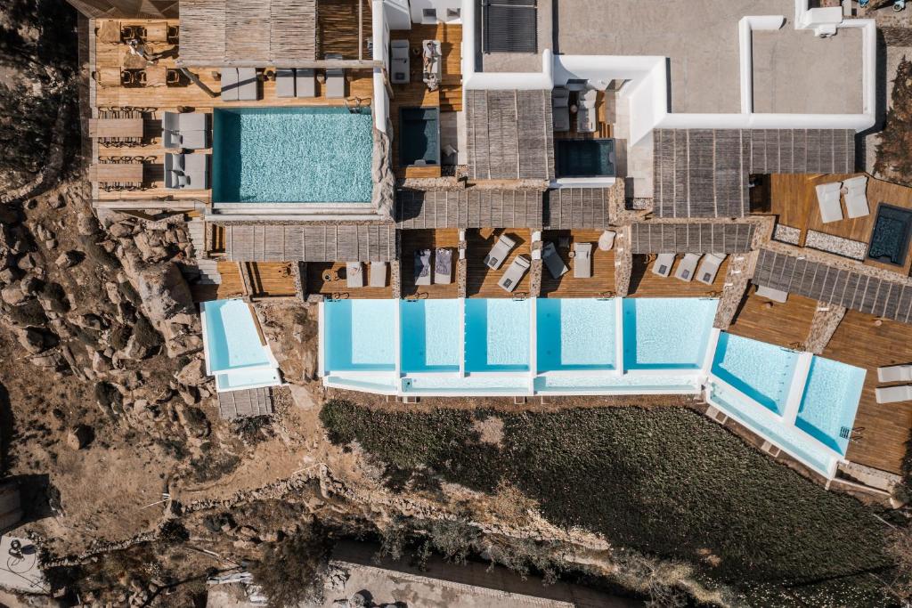 Bazén v ubytování Alissachni Mykonos nebo v jeho okolí