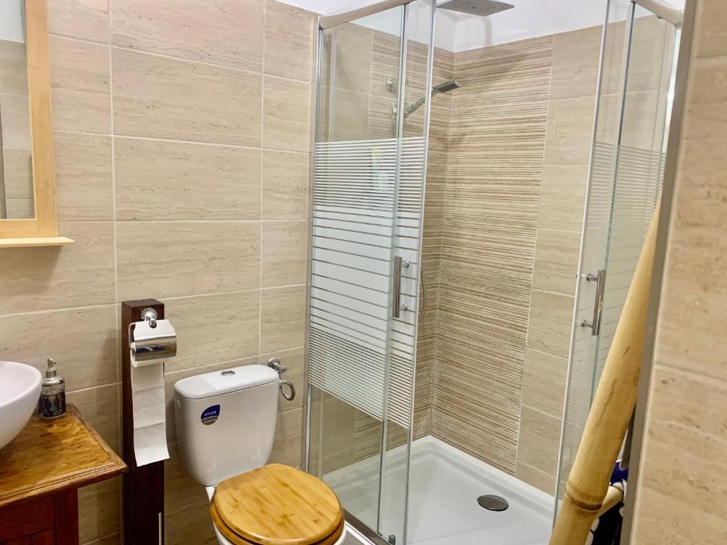 A bathroom at Öböl Apartman