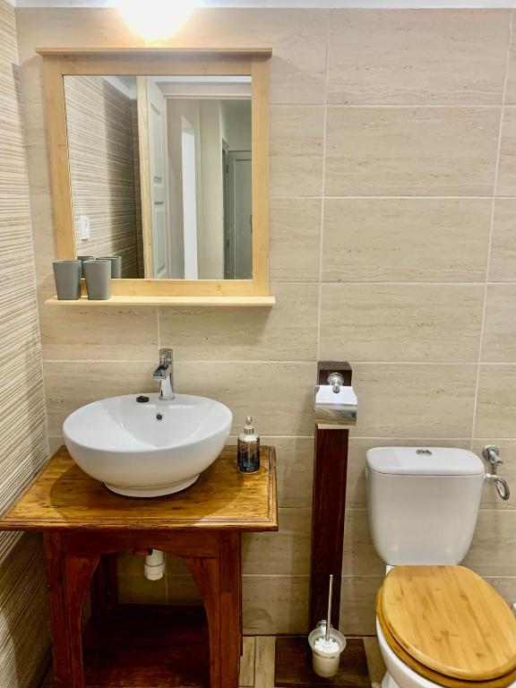 A bathroom at Öböl Apartman