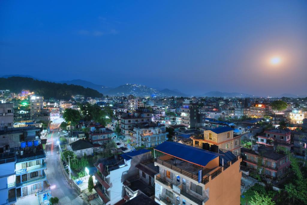 포카라 전경 또는 호텔에서 바라본 도시 전망