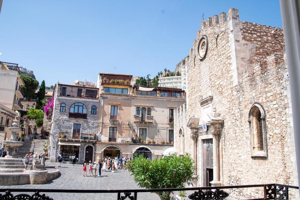 Castalia Apartments & Rooms Duomo Taormina - 14