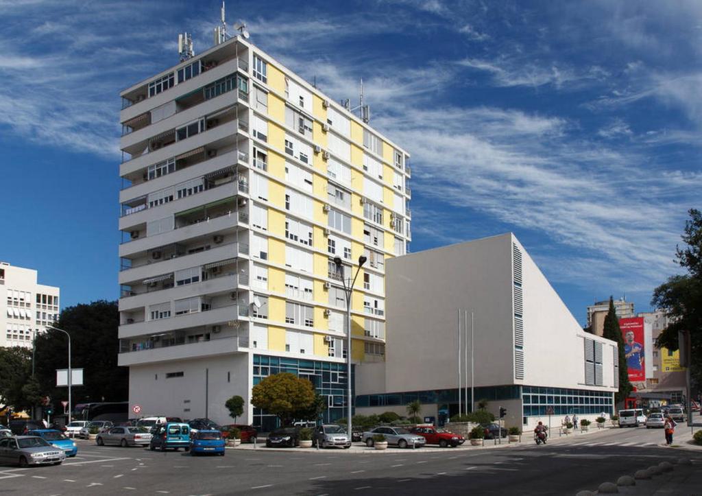 Budova, v ktorej sa apartmán nachádza