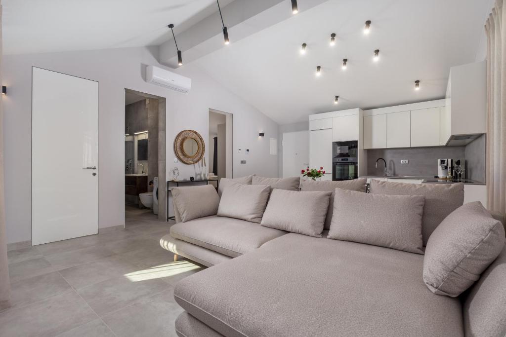 Kuchyň nebo kuchyňský kout v ubytování Apartmani Đogaš