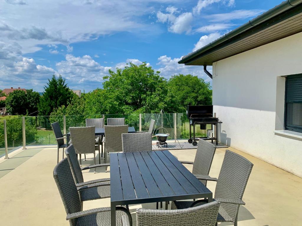 Balkón nebo terasa v ubytování Thermal Apartman - FSZ
