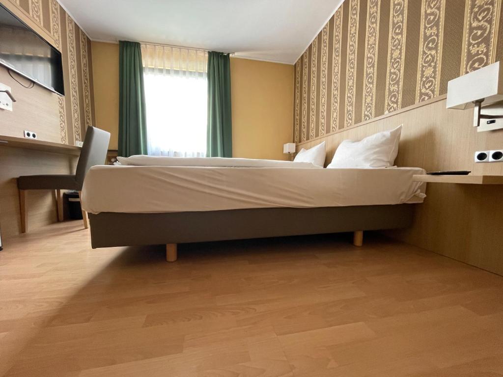 Hafner Hotel Apartment Self Check-In Anytime - Resim 32