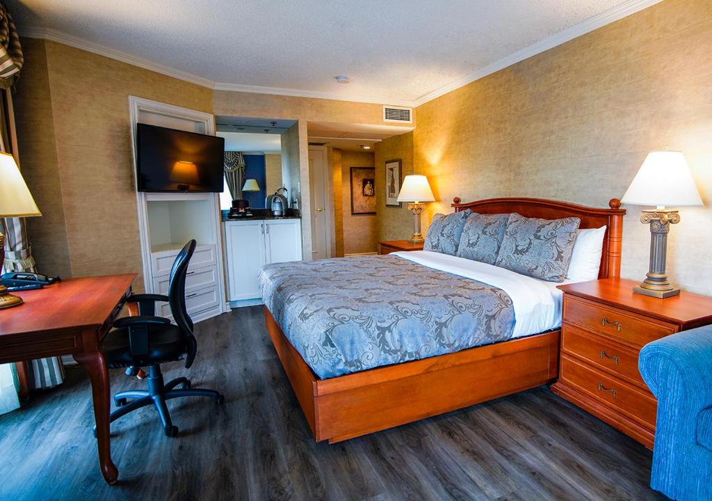 
Signature Room, 1 King Bed and Sofa-Bed
