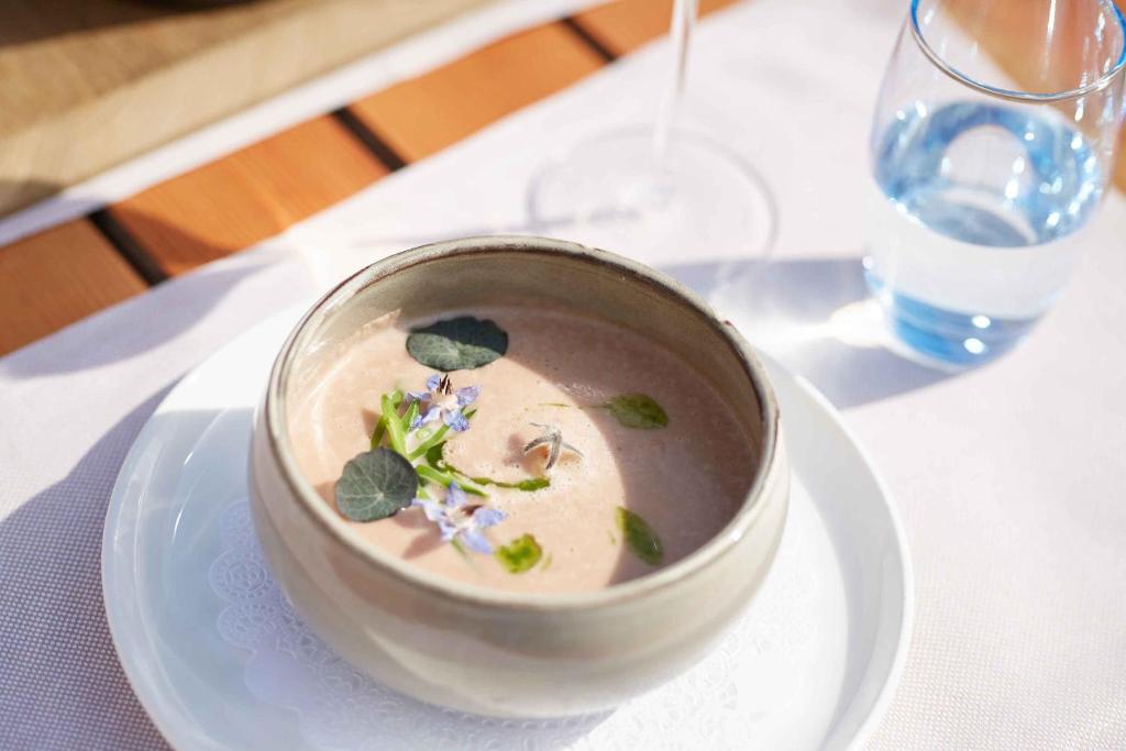 Seehotel Kastanienbaum - Resim 3