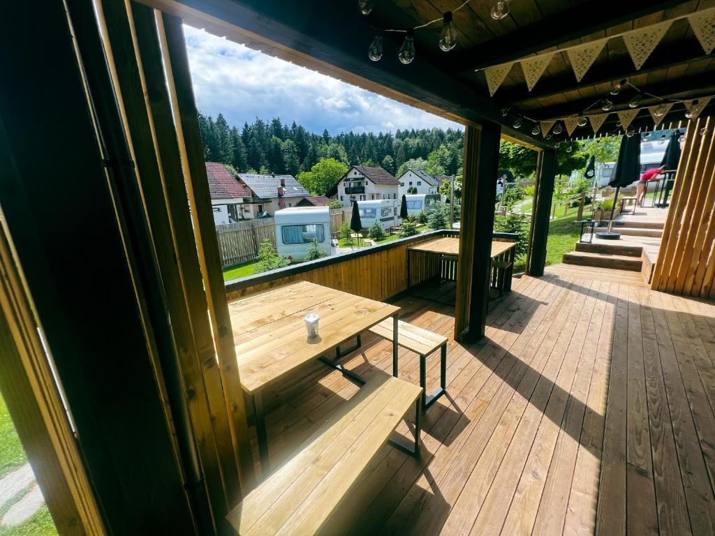 Balkón nebo terasa v ubytování Glamping Langus