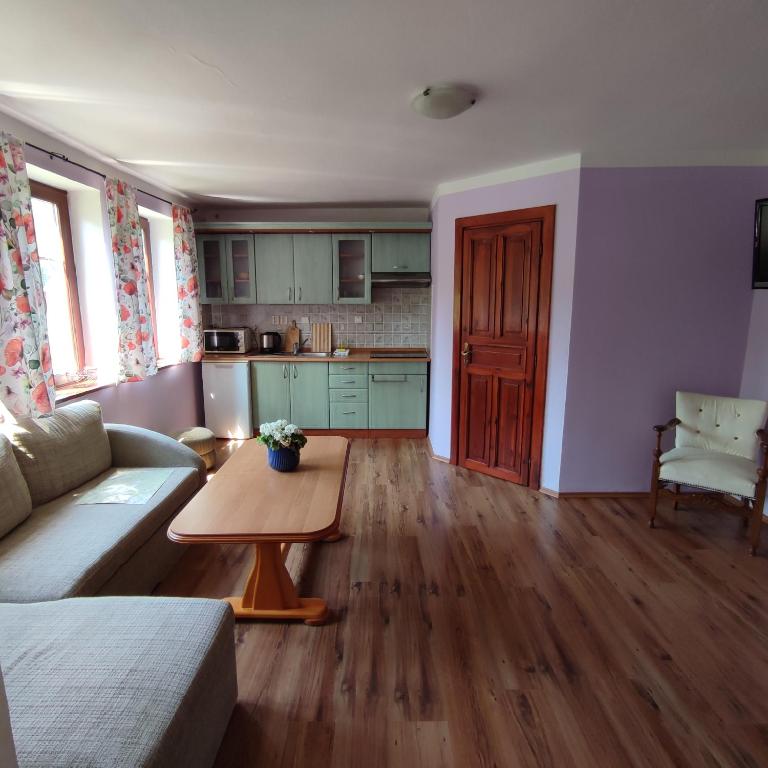 Kuchyň nebo kuchyňský kout v ubytování Apartmany Chribska