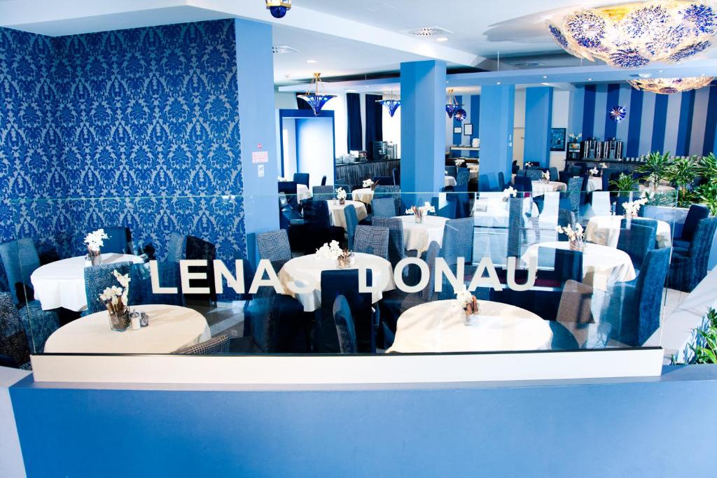 Restaurace v ubytování Lenas Donau Hotel