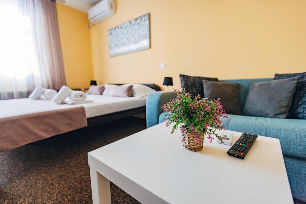 Postel nebo postele na pokoji v ubytování Laguna Green Guest House
