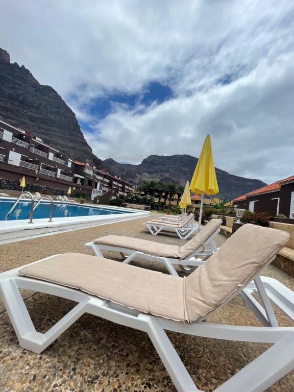 Nespecifikovaný výhled na hory nebo výhled na hory při pohledu z aparthotelu