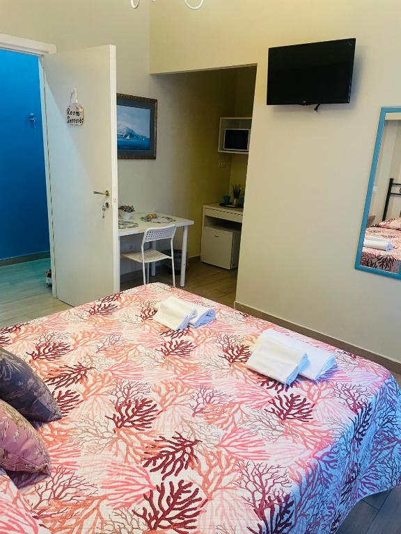 B&B Enjoy Pompei - Double Room With Private Bathroom