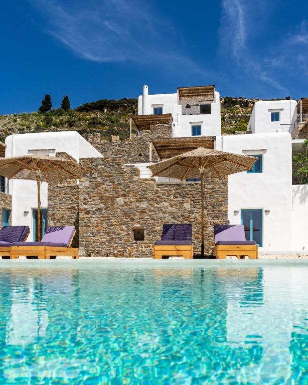 Bazén v ubytování Sun House Paros nebo v jeho okolí