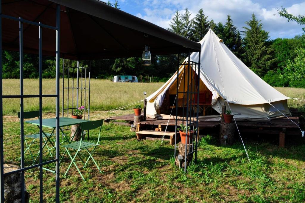 Zahrada ubytování Guillerin Caravan and Glamping