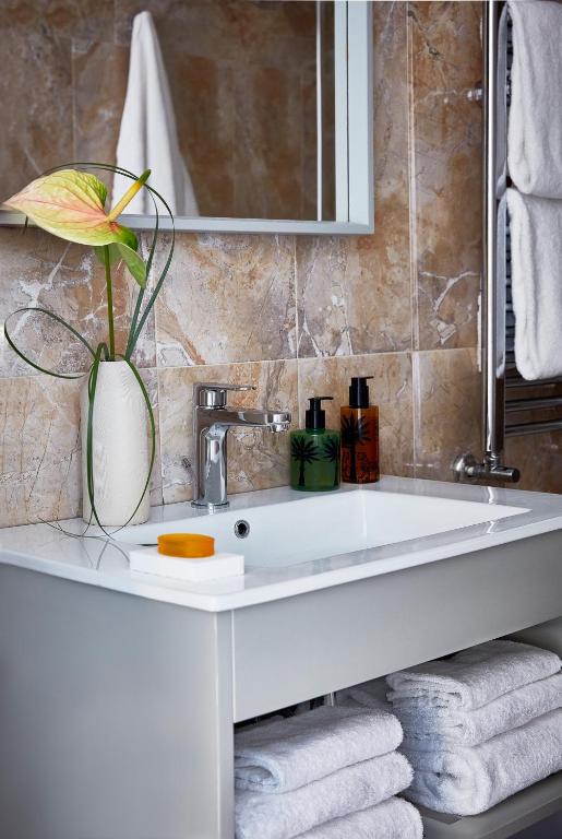 Bagno di HOTEL VITE - By Naman Hotellerie